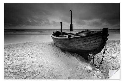 Selvklæbende plakat Fishing boat on the beach monochrome