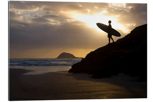 Tableau en plexi-alu Surfer sur la plage de Muriwai