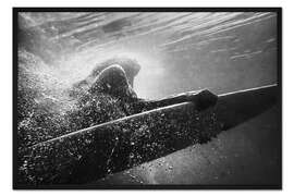 Gerahmter Kunstdruck Surferin unter Wasser