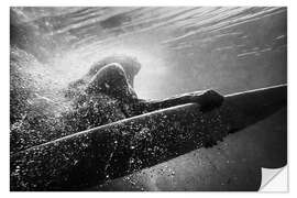 Selvklebende plakat Woman on surfboard underwater