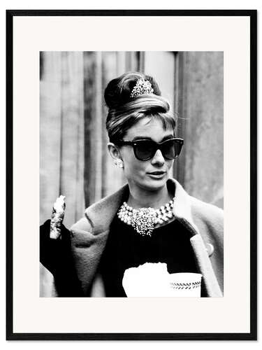 Framed art print Breakfast at Tiffany's, Audrey with Sunglasses
