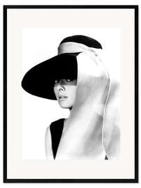 Ingelijste kunstdruk Breakfast at Tiffany's, Audrey With Hat