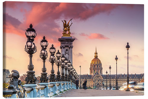 Leinwandbild Brücke Alexandre III und Les Invalides Haube am Sonnenuntergang, Paris, Frankreich