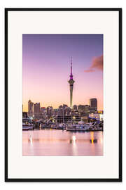 Gerahmter Kunstdruck Skyline von Auckland Stadt und den Hafen bei Sonnenaufgang, Neuseeland