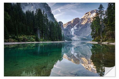 Selvklebende plakat Pragser Wildsee, Dolomittene, Italia