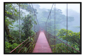 Gerahmter Kunstdruck Wanderer auf einer Hängebrücke, Costa Rica