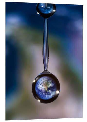 Aluminiumsbilde World locked in the waterdrop