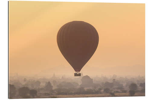 Gallery print Hot air balloon over temples of Bagan, Myanmar