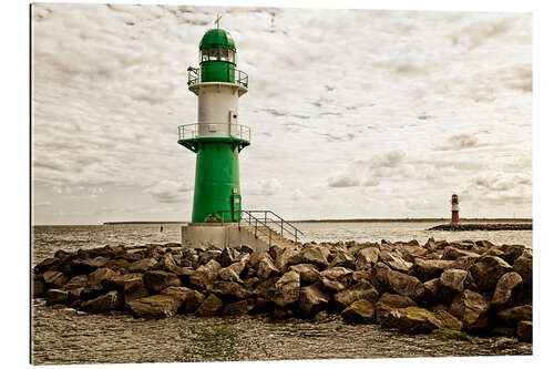 Galleritryk Green and red lighthouse at the harbor entrance of Warnemünde