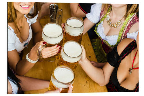 Cuadro de aluminio Bavarian girls in Dirndl dresses at the Oktoberfest