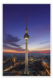 Veggbilde Berlins fjernsynstårn om natten