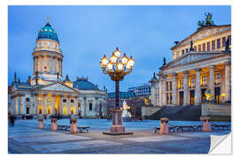 Selvklebende plakat Gendarmenmarkt square with street lamp