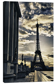 Leinwandbild  Farben des Eiffelturms im Winter