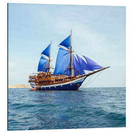 Magnettafel Vintage-Holzschiff mit blauem Segel