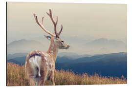 Magnettafel Hirsch stehend auf dem Berg