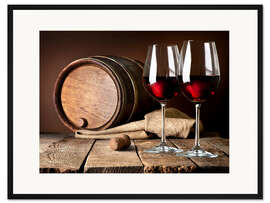 Gerahmter Kunstdruck Fass und Weingläser mit Rotwein