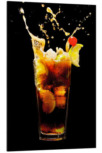 Aluminium print Cuba Libre Cocktail with splash