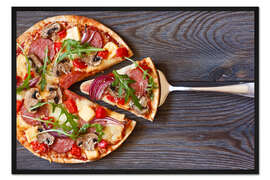 Gerahmter Kunstdruck Pizza mit Salami und Rucola