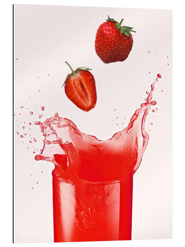 Galleriataulu strawberry juice