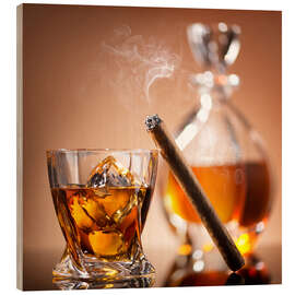 Wood print Cigar on glass of whiskey with ice cubes