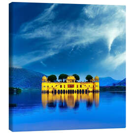 Leinwandbild Indischer Wasserpalast auf Jal Mahal See bei Nacht in Jaipur, Indien