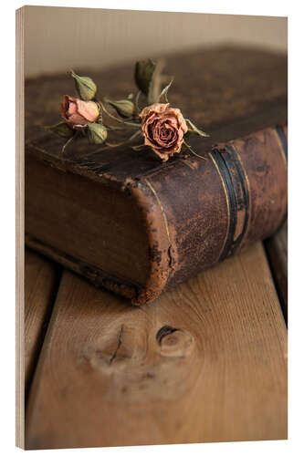 Wood print Dry rose and old book