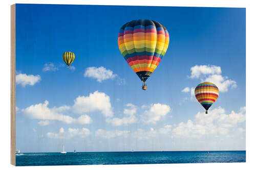 Puutaulu Colorful hot air balloons on the blue sea