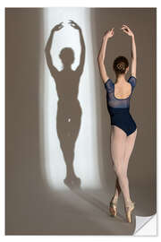 Selvklebende plakat Shadow of Ballerina