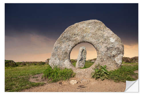 Sisustustarra Bronze Age Monument Men-an-Tol, Cornwall (England)