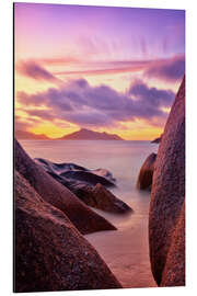 Magnettafel between the rocks