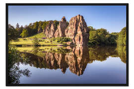 Gerahmter Kunstdruck Externsteine mit Spiegelung im See