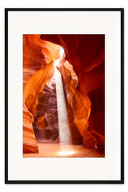 Gerahmter Kunstdruck Sonnenstrahl im Antelope Canyon, Arizona