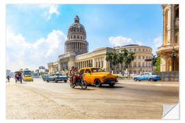 Sisustustarra Havana Capitol with Oldtimer