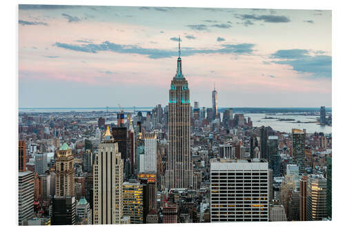 Hartschaumbild Skyline von Manhattan mit Empire State Building bei Sonnenuntergang, Stadt New York, USA