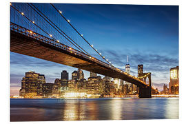 Print på skumplade Brooklyn bridge and Manhattan at night, New York city, USA