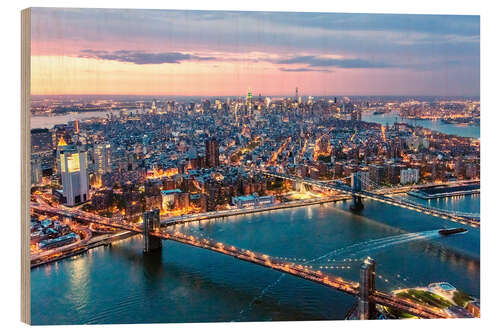 Holzbild Luftaufnahme von Midtown Manhattan aus dem East River in der Dämmerung, New York City, USA