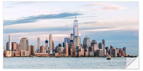 Selvklæbende plakat Panoramic of lower Manhattan skyline at sunset, New York city, USA