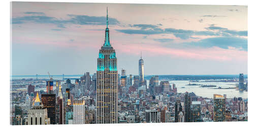 Tableau en verre acrylique Panoramic of Empire State Building and Manhattan skyline at sunset, New York city, USA