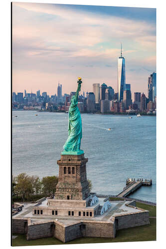 Aluminium print Statue of Liberty and One World Trade Center