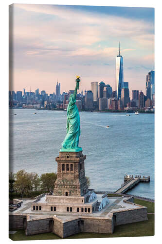 Canvas print Statue of Liberty and One World Trade Center