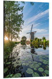 Tableau en aluminium Lever du soleil près d'un moulin à vent