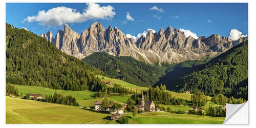 Sisustustarra Funes Valley, Dolomites, South Tyrol