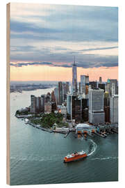 Trebilde Lower Manhattan at sunset with Staten Island Ferry boat, New York