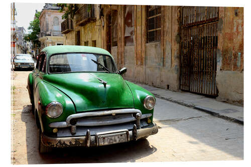 Quadro em acrílico Vintage car in the streets of Havana, Cuba