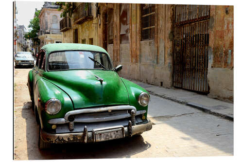 Gallery print Vintage car in the streets of Havana, Cuba