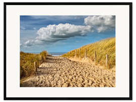 Kehystetty taidepainatus Through the dunes to the beach