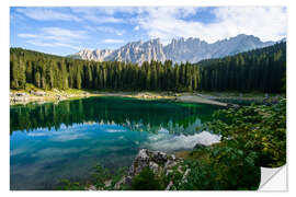 Wandsticker Karersee Panorama mit Latemar Gebirgskette, Dolomiten, Italien