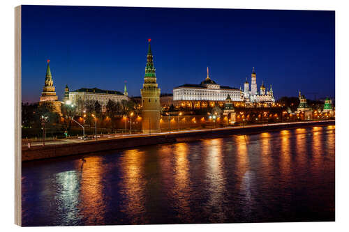 Wood print Moscow Kremlin and Vodovzvodnaya tower at night