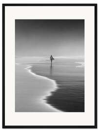 Gerahmter Kunstdruck Einsamer Surfer am Strand