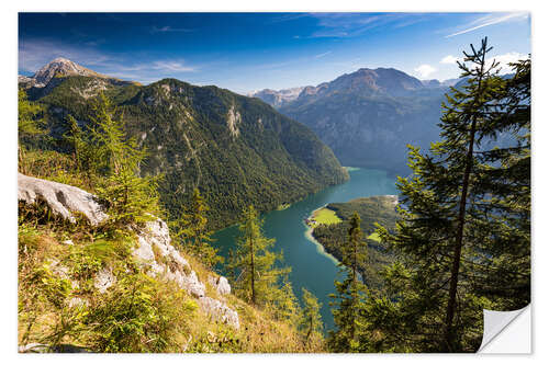 Vinilo para la pared St. Bartholomae at the Koenigssee at the foot of the Watzmann